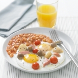 Breakfast Omelette with Baked Beans
