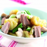 Tuna with Bashed Potatoes and Sour Cream Dressing Tuna with Bashed Potatoes and Sour Cream Dressing