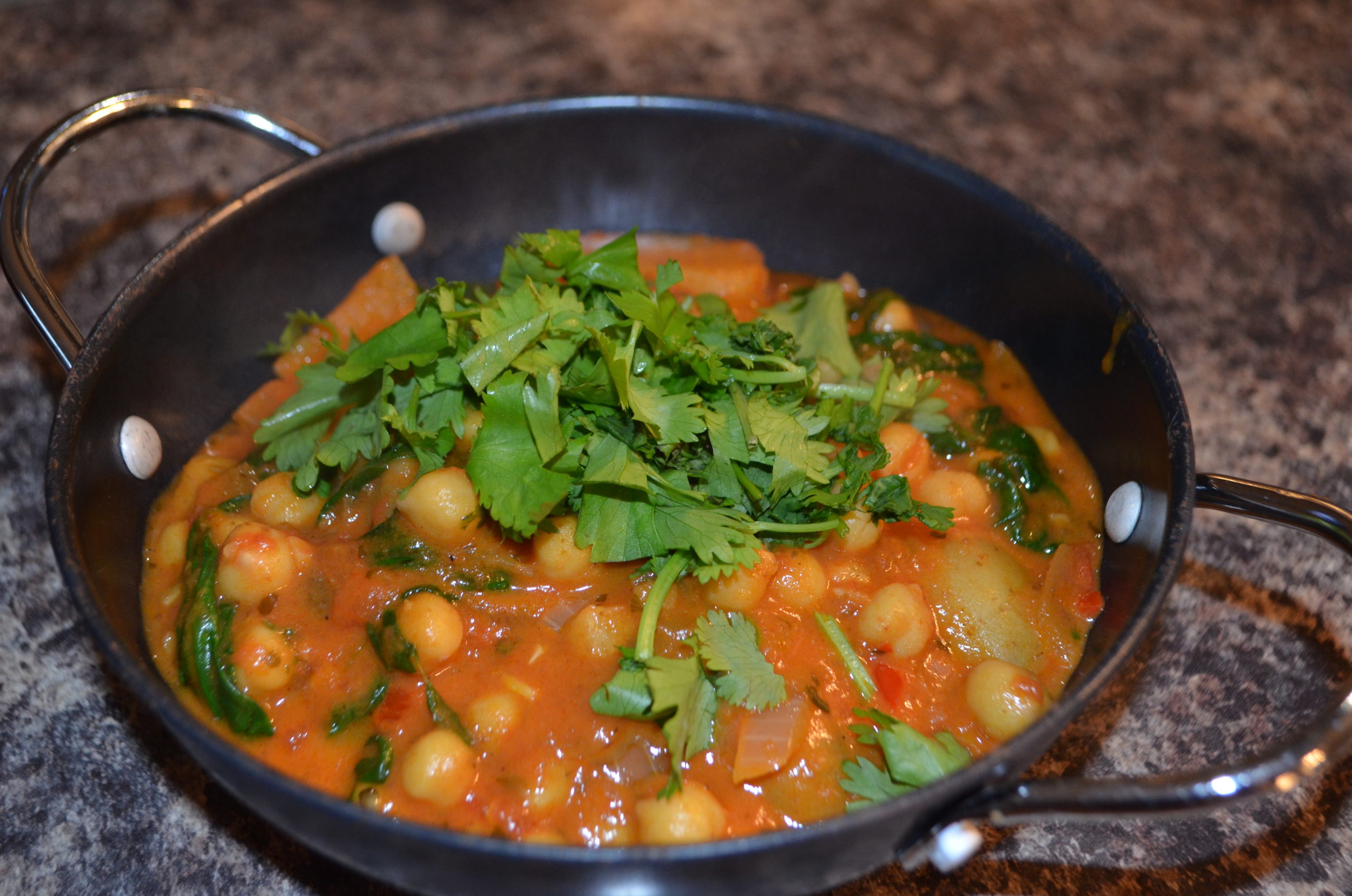 Canned chickpeas curry