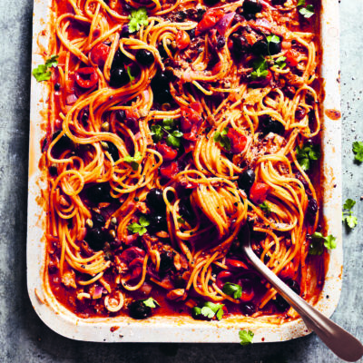 Tray-baked Spaghetti Puttanesca